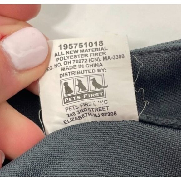 Pets First Vegas Golden Knights VGK Dog Jersey NHL Licensed Size Medium - Picture 4 of 7